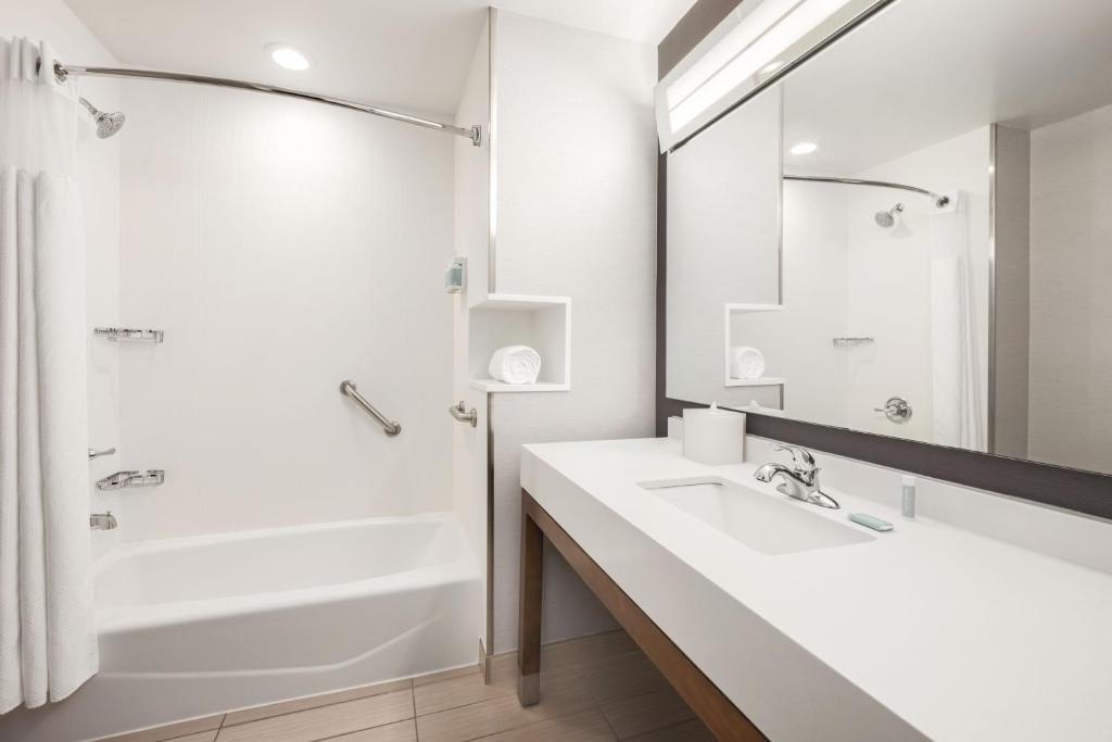 Courtyard by Marriott Columbus Phenix City - Camera Queen Con Due Letti Queen Size