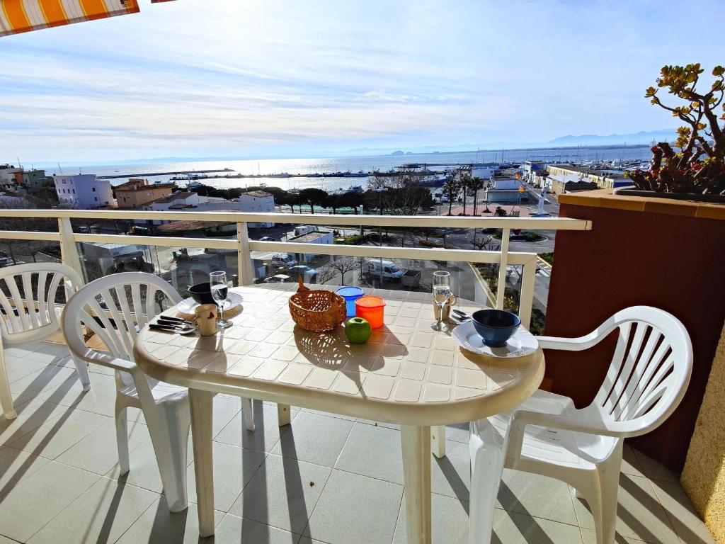 Appartement Moderne à Roses - Près du Port, Climatisation
