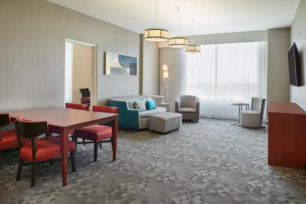Courtyard by Marriott Ottawa East - Resim 11