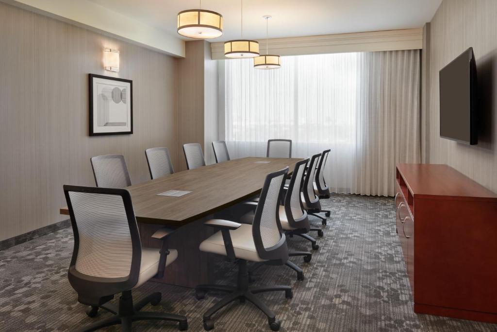 Courtyard by Marriott Ottawa East - Resim 14