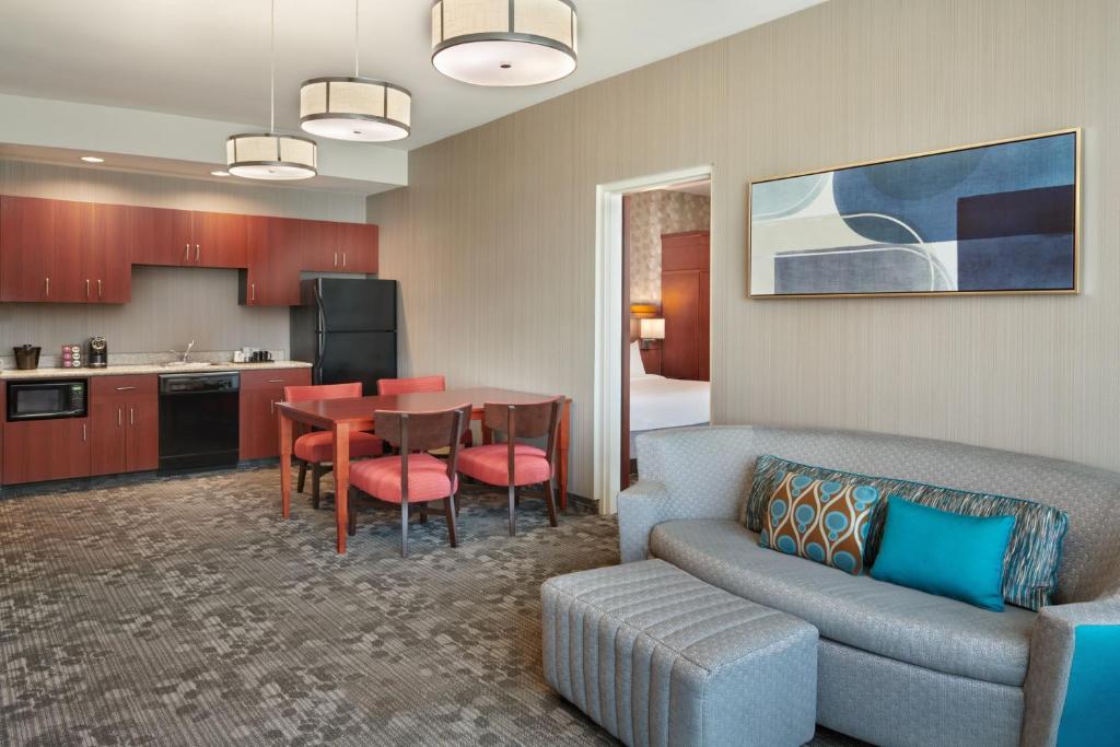 Courtyard by Marriott Ottawa East - Resim 5