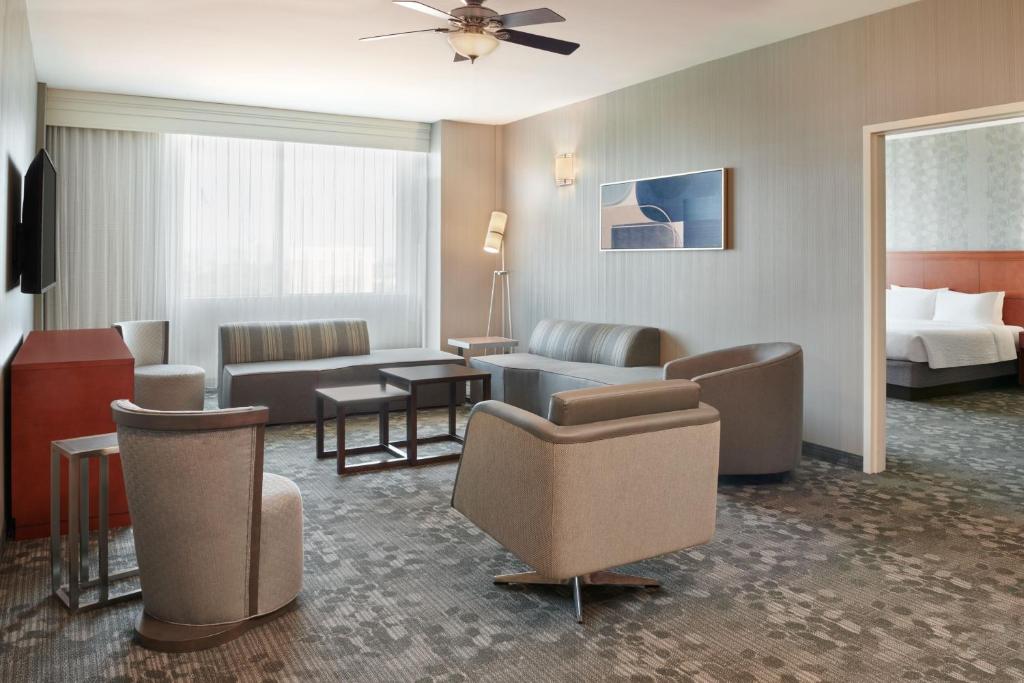 Courtyard by Marriott Ottawa East - Resim 13