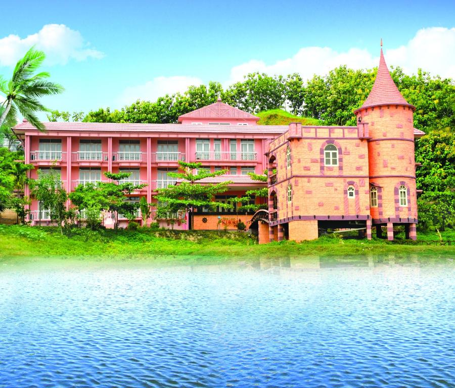 Foy's Lake Resort photo