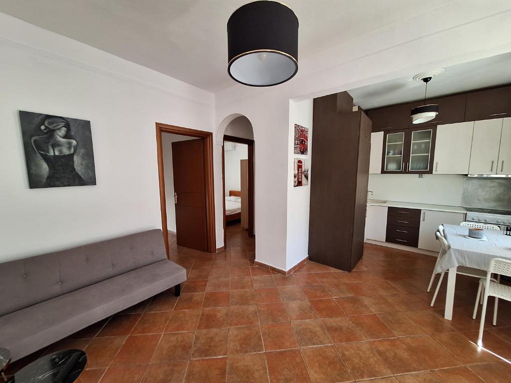 Gallery image of Central House - Perea in Perea