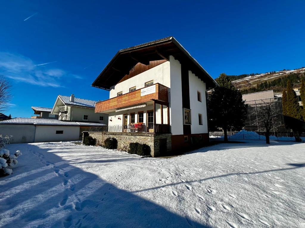 Nespecifikovaný výhled na hory nebo výhled na hory při pohledu z apartmánu