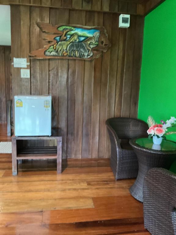 Kohjum Freedom Resort - 19