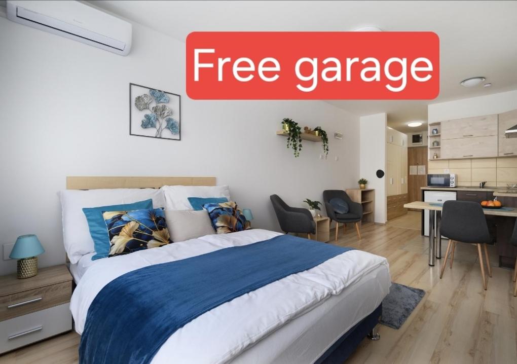 Studio with FREE GARAGE 1097 Budapest, 5 Vágóhíd utca 3 kép - 1