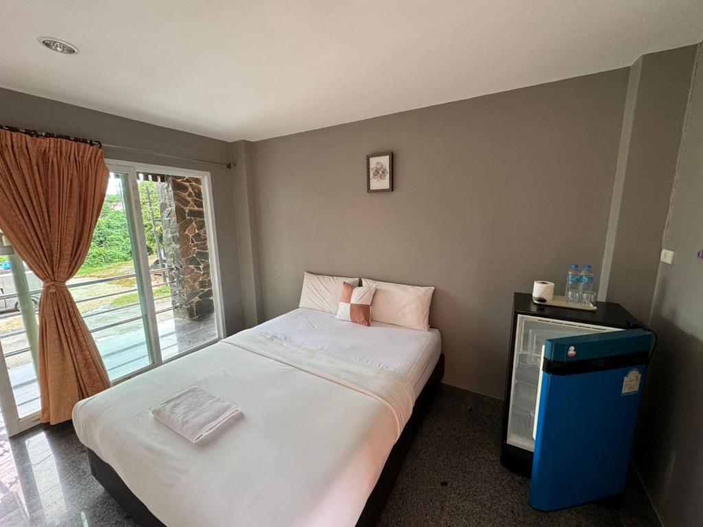 Postel nebo postele na pokoji v ubytování B and B Hotel