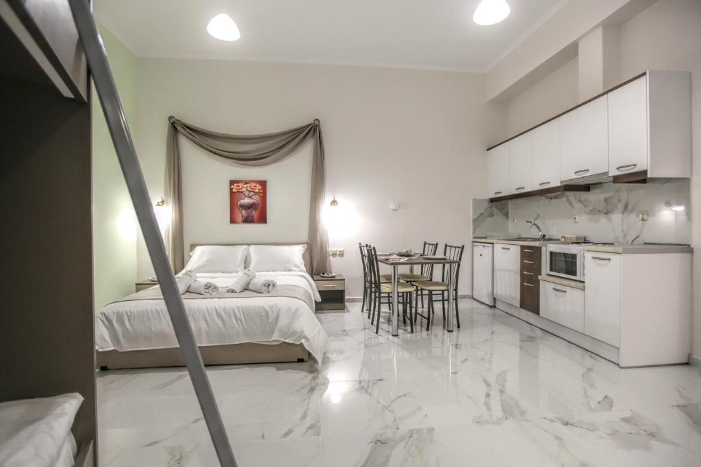 Kuchyň nebo kuchyňský kout v ubytování Del Sol #2 Meteora Luxurious Family Suites