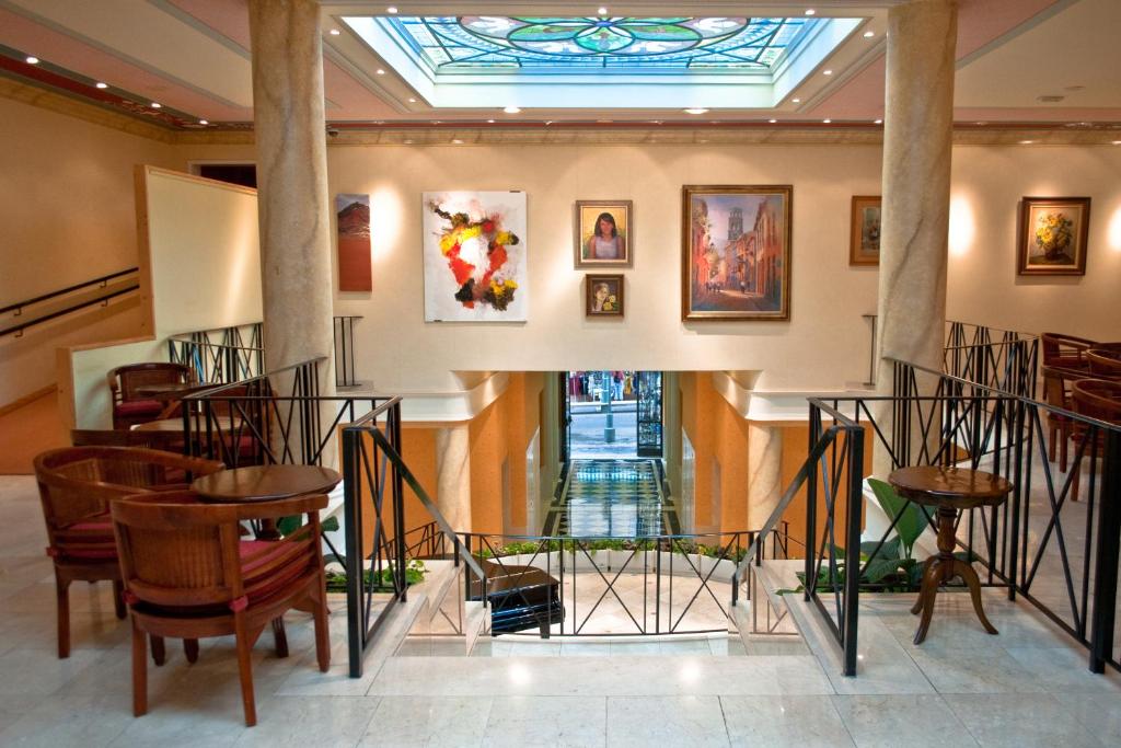 Posezení v ubytování Hotel RF Astoria - Adults Only