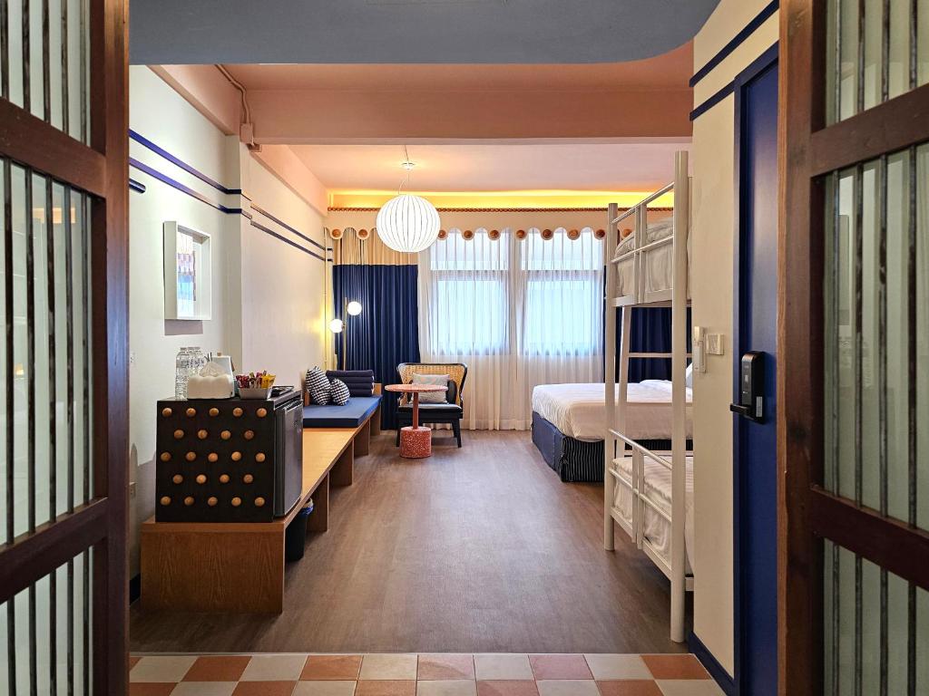 Blu Dock Restel Bangkok - 18