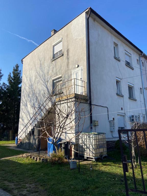 Fotografia z galérie ubytovania Balatonalmádi Kazinczy 2 v destinácii Balatonalmádi