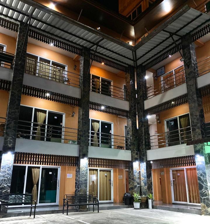 Budova, kde se hotel nachází