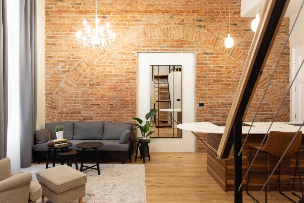 Design Flower Square Apartments-TOP location