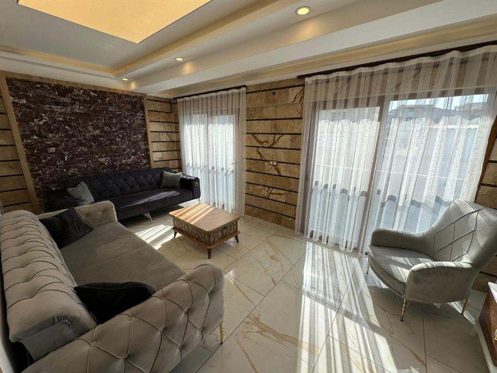 Posezení v ubytování Kuşadası Deniz Tatil Evleri