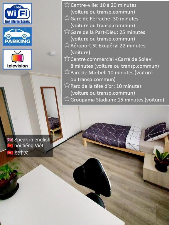 - un lit à baldaquin dans le salon dans l'établissement K&N - Maison à partager avec d'autres voyageurs - Chambre privée - Jardin - Balcon, à Vaulx-en-Velin
