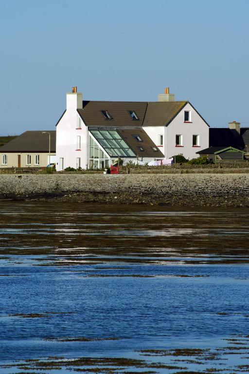 No 1 Broughton Bed & Breakfast in Pierowall, Orkney, Scotland