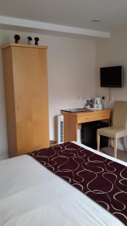 Springfields - King Room - Disability Access