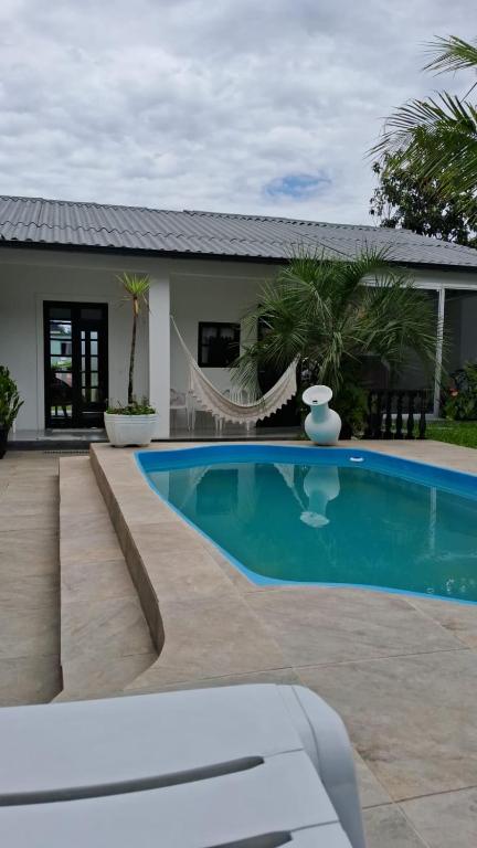 Casa com piscina no Campeche