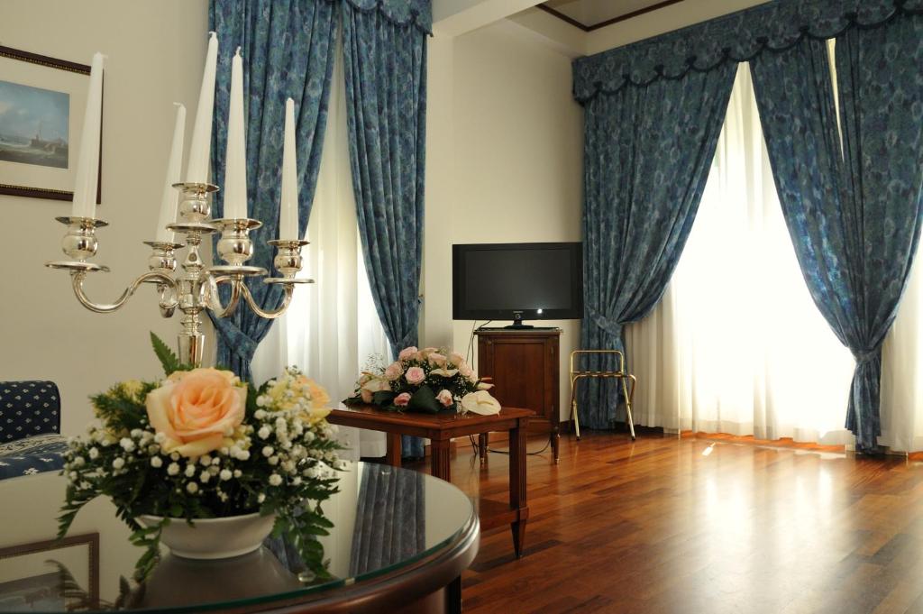 Villa Irlanda Grand Hotel - 12