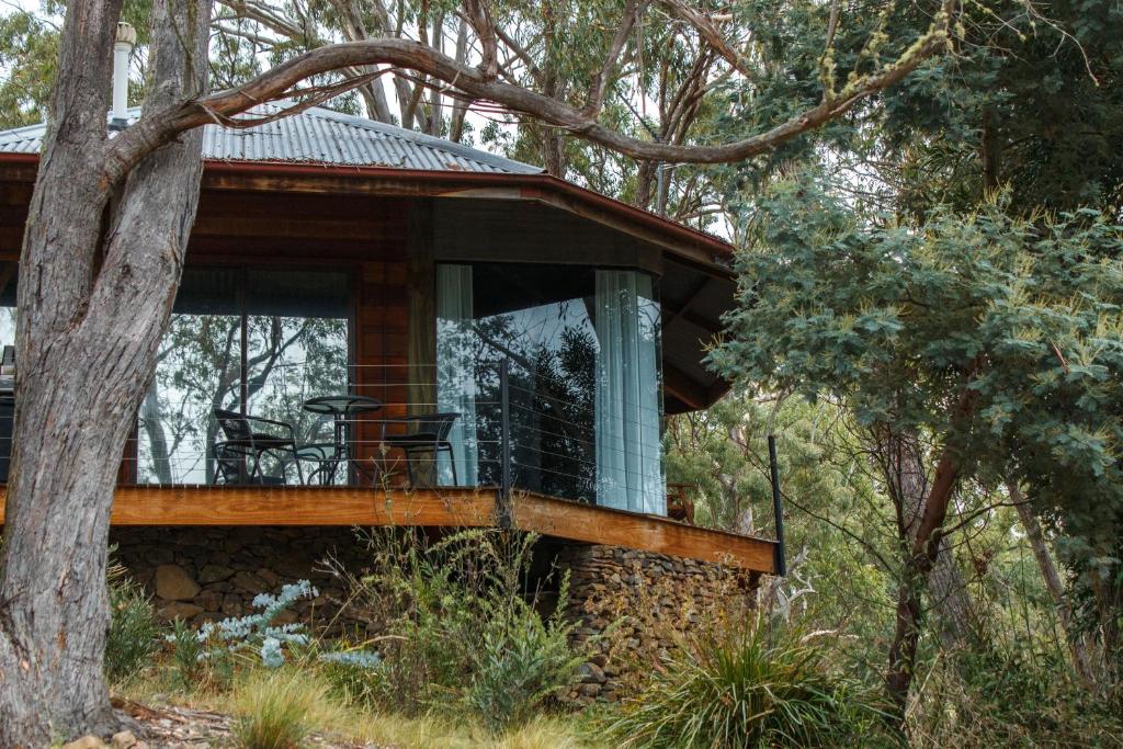 Eagle View Escape - Deluxe Suite With Spa Bath