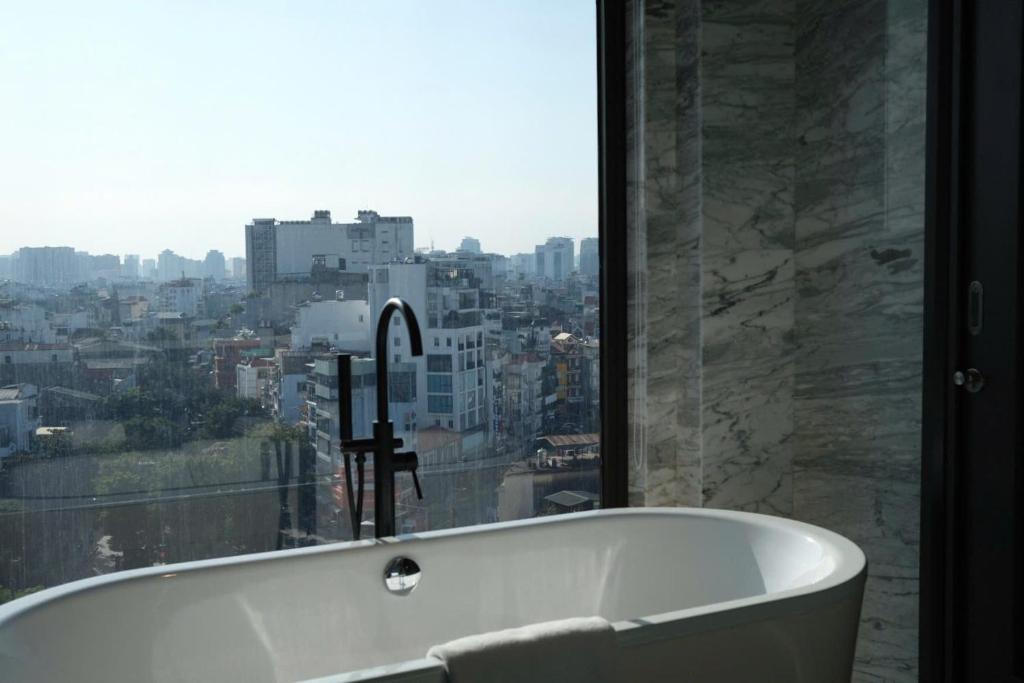 Suite Nhìn Ra Thành Phố