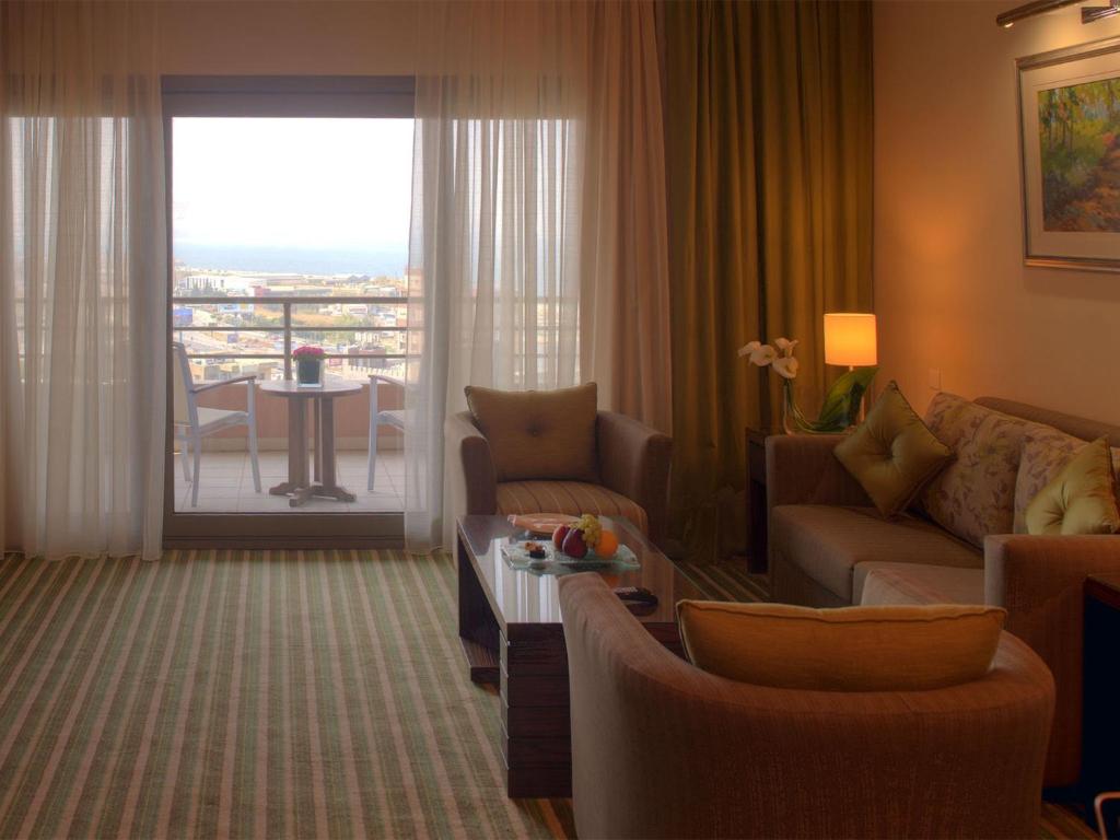 Posezení v ubytování Le Royal Hotel - Beirut