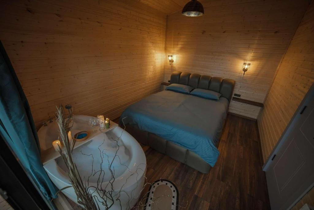 Postel nebo postele na pokoji v ubytování Matilda Village