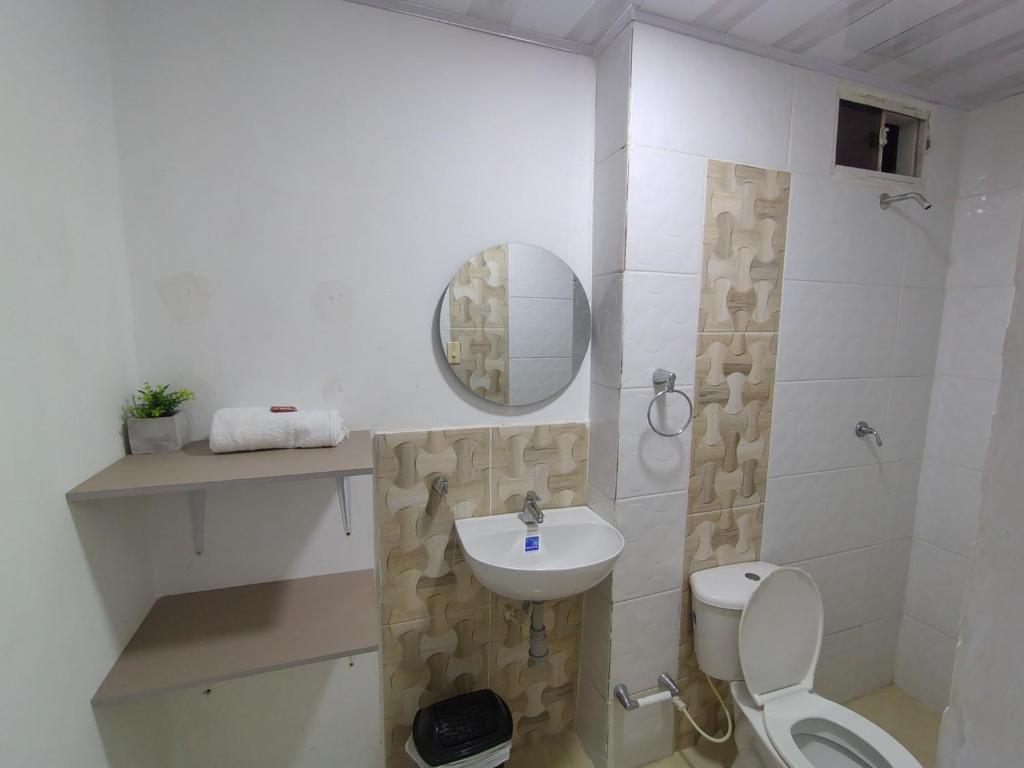 Bilik mandi di Hostal Altamar De La Guajira
