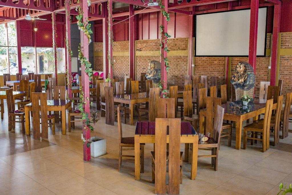 Restaurace v ubytování New Saniro Lagoon Deck