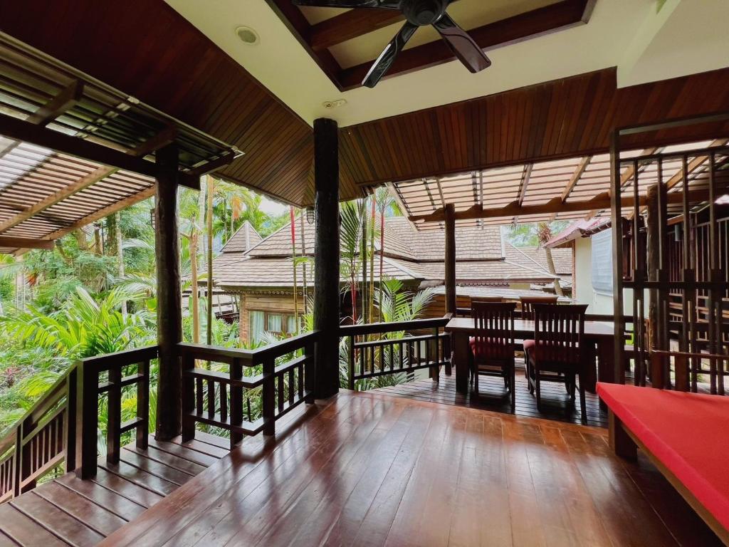 Balkón nebo terasa v ubytování Aonang Phu Pi Maan Resort & Spa