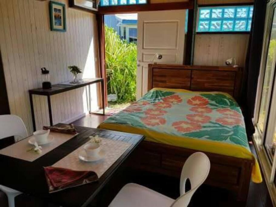 Ocean Side Bungalow, Teavaro - photo 2 - Moorea, Polynésie