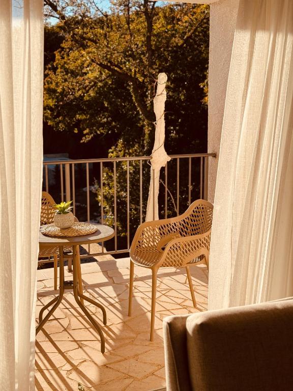 Balkón nebo terasa v ubytování Most Oliva Resort Budva