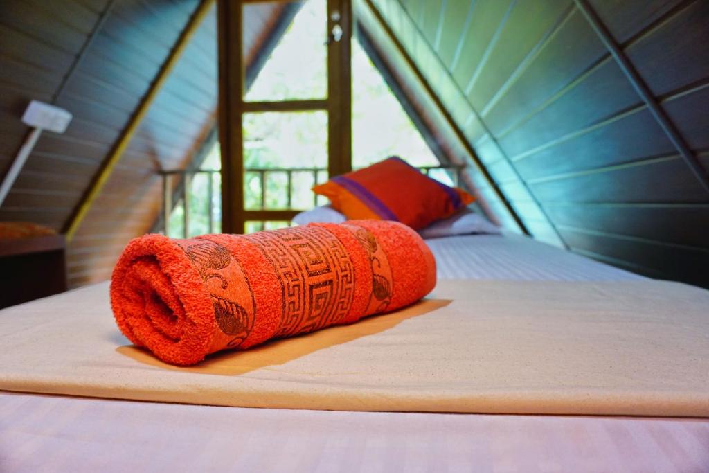 Postel nebo postele na pokoji v ubytování Sky Villa Sigiriya