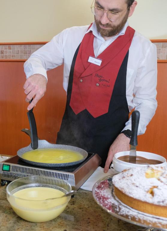 Jídlo v hotelu nebo okolí