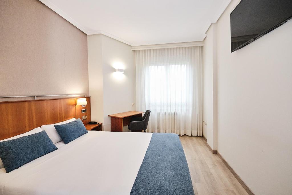 Hotel Ciudad de Compostela - Resim 18