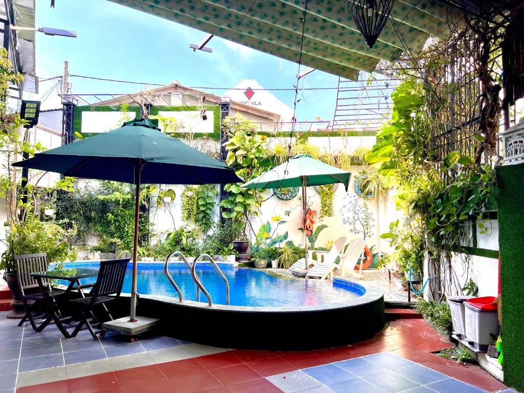 Hồ bơi trong/gần Ngo House 2 Villa