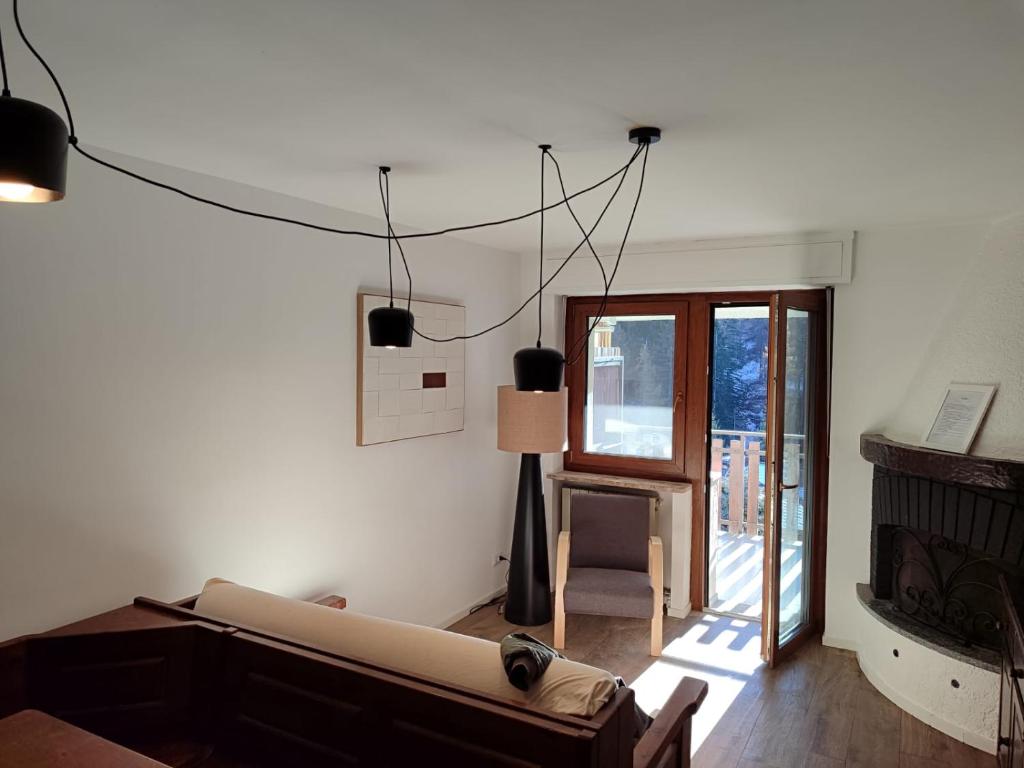 A television and/or entertainment centre at Appartamento con vista - nuova ristrutturazione