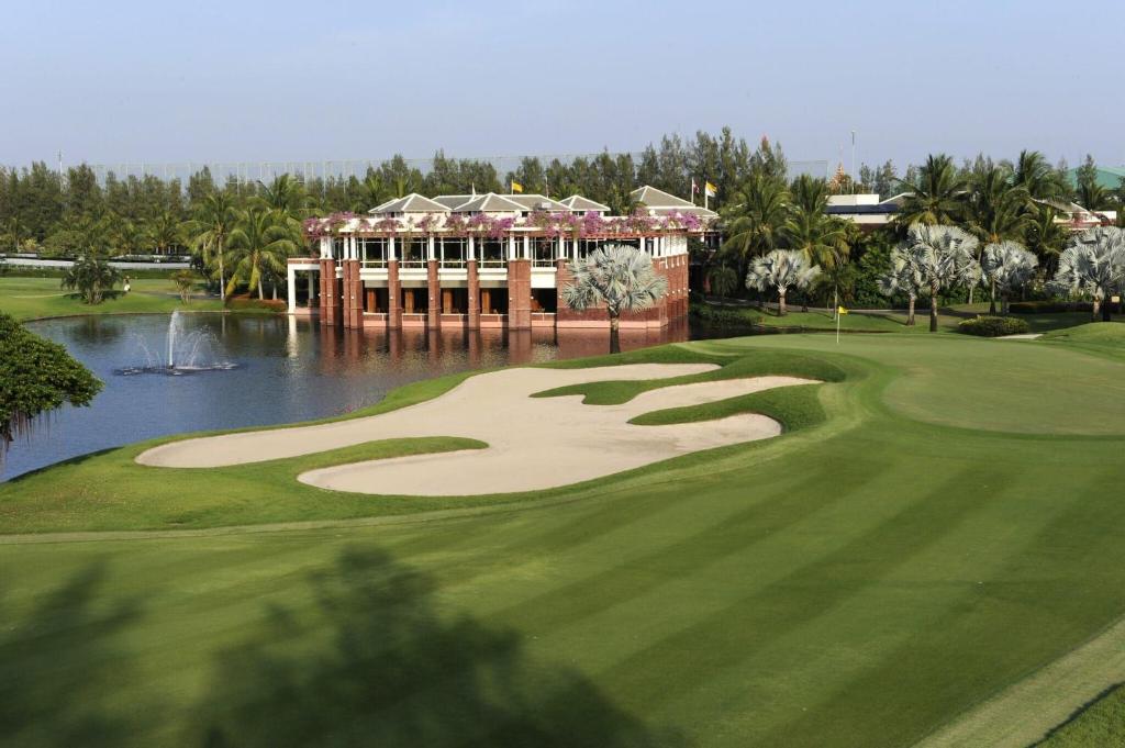 Golf v aparthotelu nebo okolí