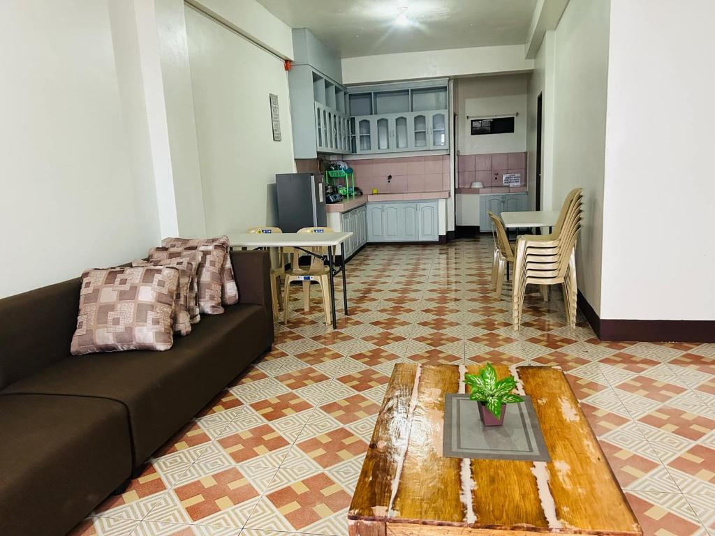 Ruang duduk di Ellie's Homestay