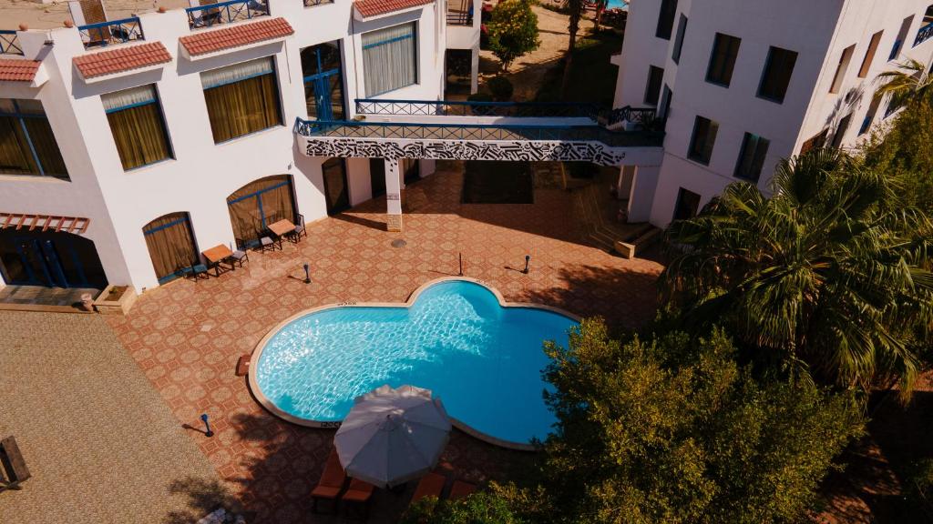Bazén v ubytování El Khan Sharm Hotel nebo v jeho okolí