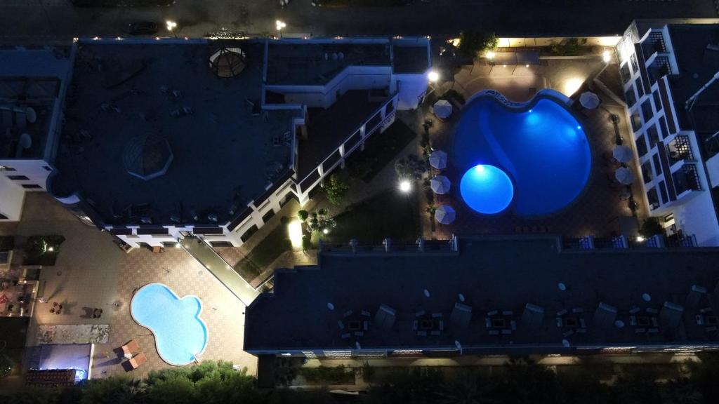 Bazén v ubytování El Khan Sharm Hotel nebo v jeho okolí