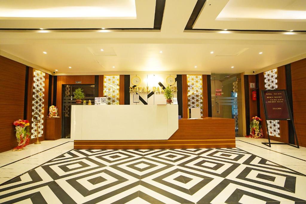Vstupní hala nebo recepce v ubytování Royal Palace Beach Resort Walking Distance 1 Minutes
