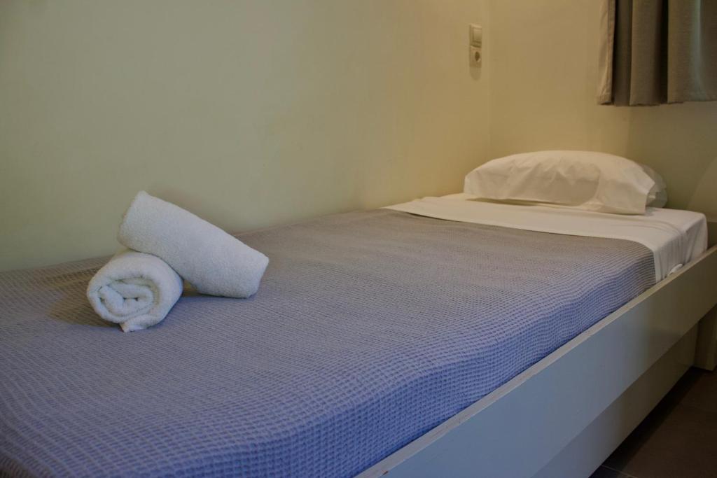 Makris Yialos Apartments - 16