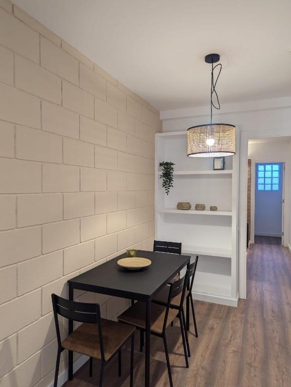Kuchyňa alebo kuchynka v ubytovaní Caliu Apartments Barcelona - Fira