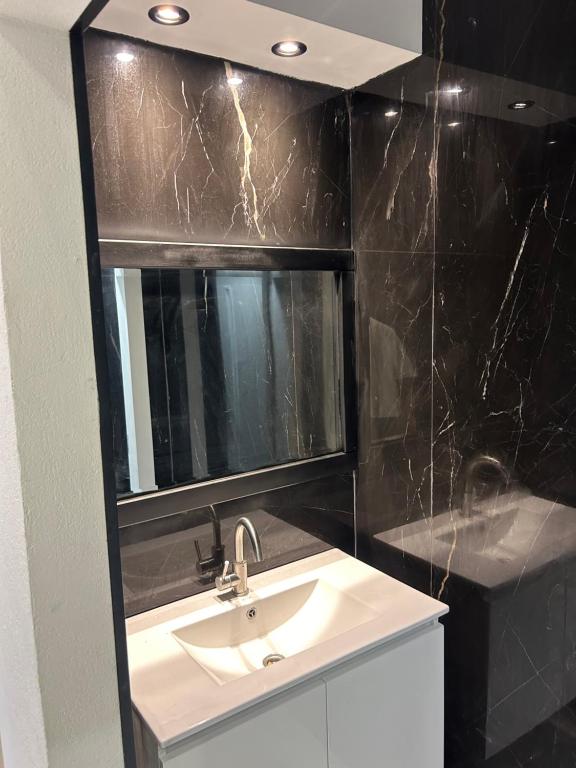 Koupelna v ubytování La Marina