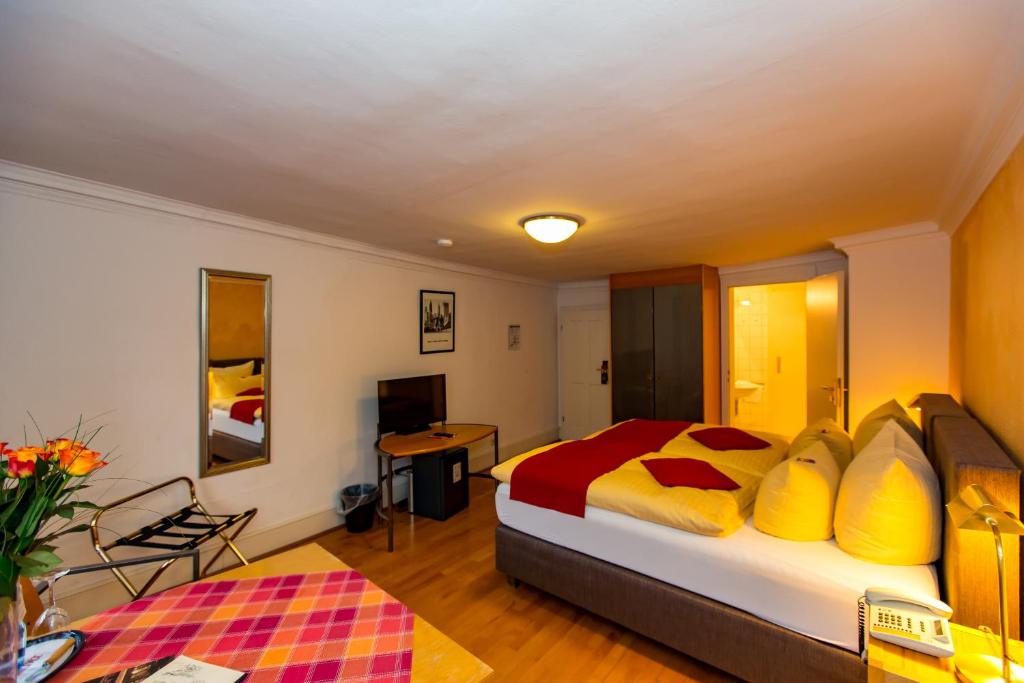 Hotel Goldener Falke - Resim 35