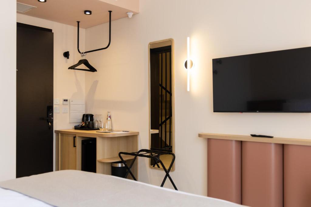 M31Boutique Suites - 11