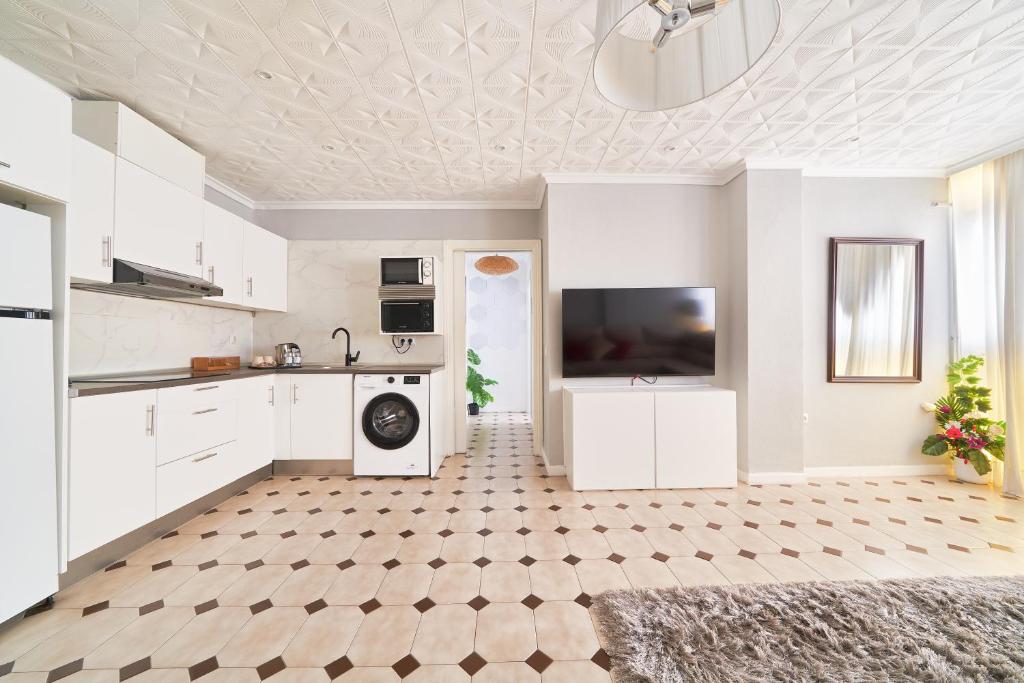 Kuchyňa alebo kuchynka v ubytovaní Fantástico apartamento junto a la estación