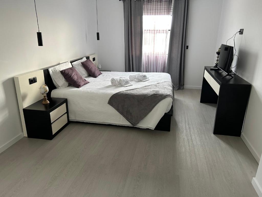AHLIN SUITES 2